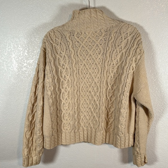 Pres De Chamonix Cream Fisherman Cable Knit Sweater Size Medium - Picture 5 of 7